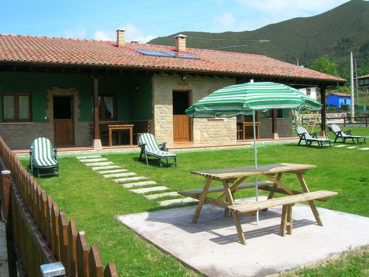 Coviellador Cangas De Onis Guest House Bagian luar foto